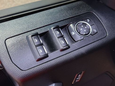 Used 2018 Ford F150 XLT w/ Equipment Group 302A Luxury AWD/4WD image 32