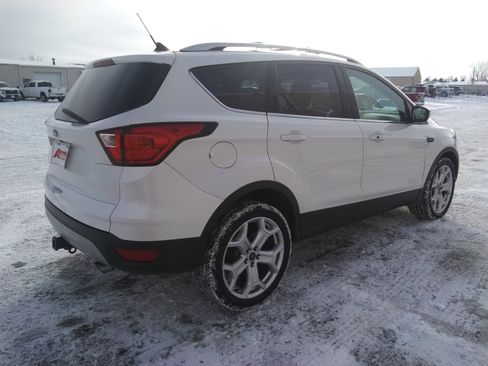 Used 2019 Ford Escape Titanium image 5