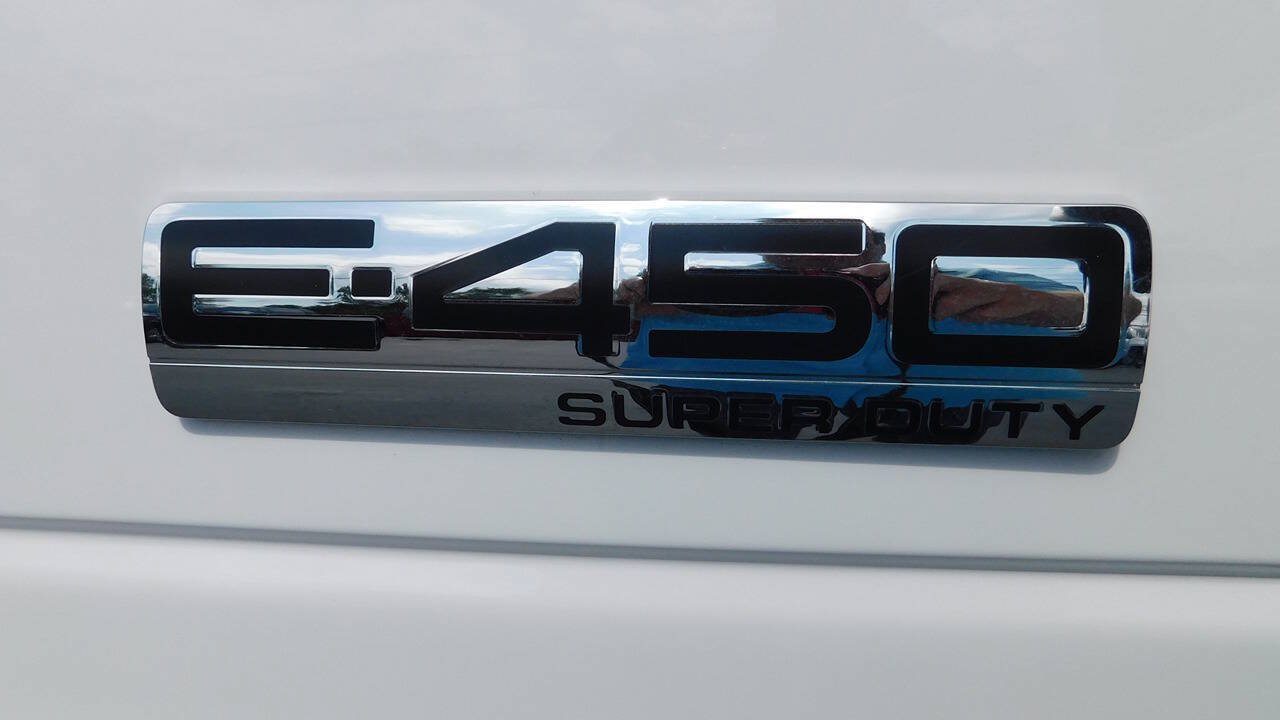 Used 2019 Ford E-450 and Econoline 450 Super Duty w/ Motorhome Prep Package RWD image 13