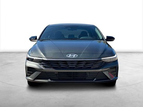 New 2025 Hyundai Elantra SEL image 12