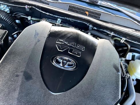 Used 2022 Toyota Tacoma SR image 31