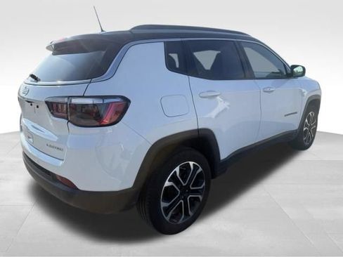 Used 2024 Jeep Compass Limited AWD/4WD image 5