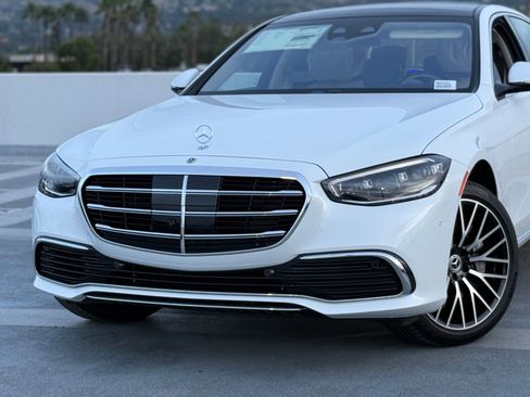 New 2026 Mercedes-Benz S 580 4MATIC Sedan image 3