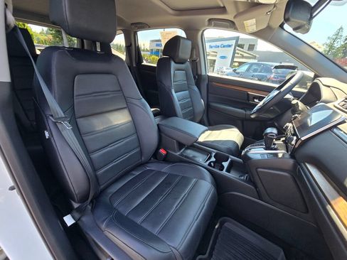 Used 2018 Honda CR-V Touring image 7