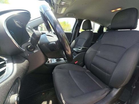 Used 2018 Chevrolet Malibu LT FWD image 5