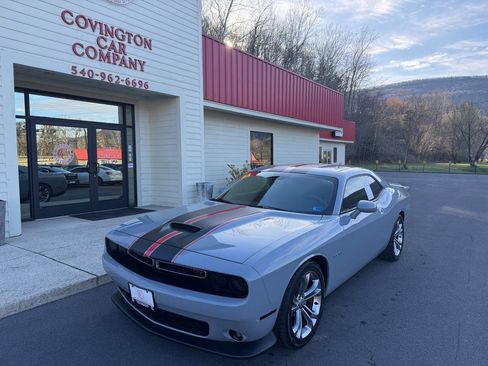 Used 2021 Dodge Challenger R/T image 1