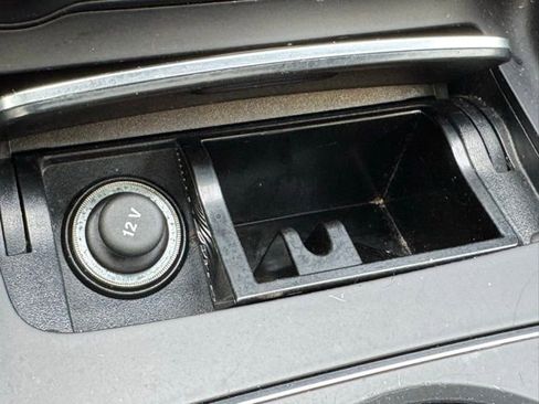 Used 2019 Mercedes-Benz GLA 250 4MATIC image 17