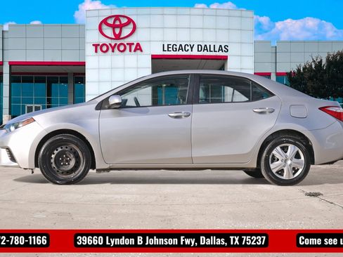 Used 2014 Toyota Corolla LE image 6