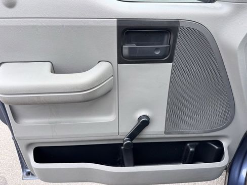 Used 2005 Ford F150 XL image 34