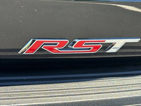 Used 2026 Chevrolet Suburban RST RWD image 12