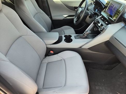 Certified 2023 Toyota Venza LE AWD/4WD image 13