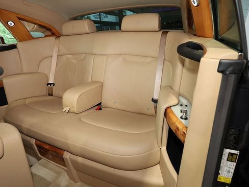 Used 2010 Rolls-Royce Phantom Coupe RWD image 19