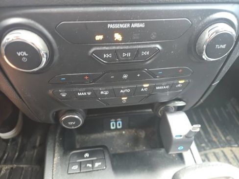 Used 2019 Ford Ranger XLT w/ Equipment Group 301A Mid RWD image 21