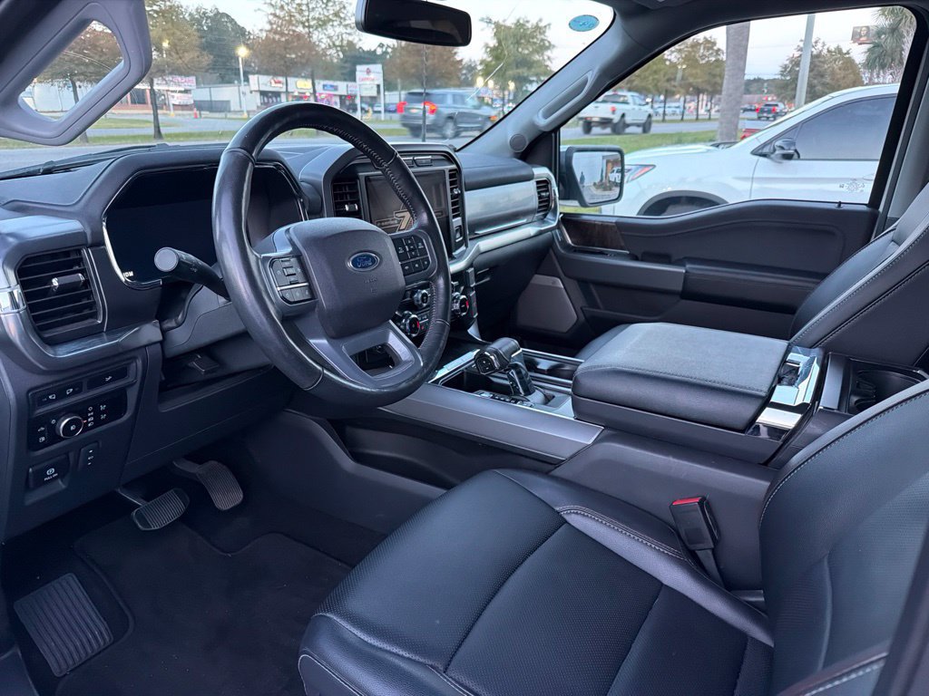 Used 2023 Ford F150 Lariat RWD image 10