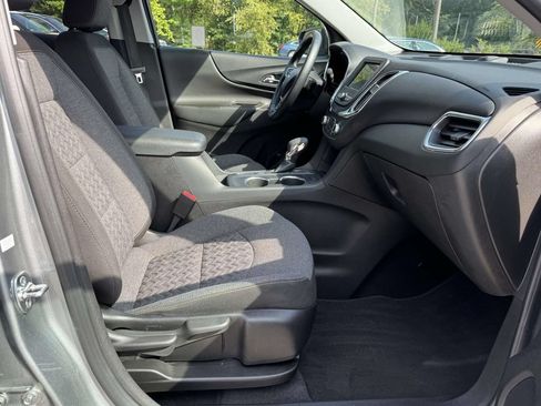 Used 2024 Chevrolet Equinox LT FWD image 15