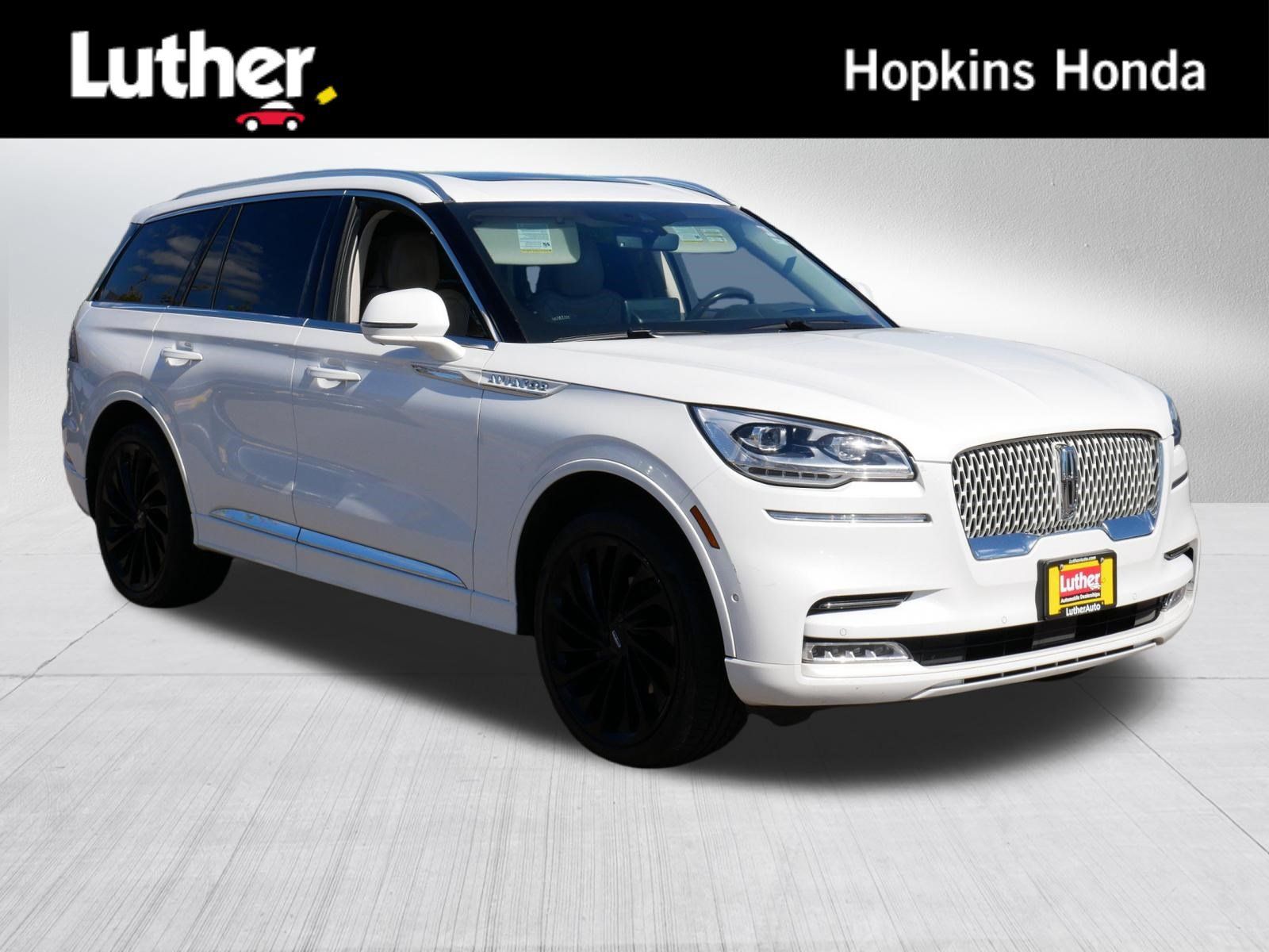 Used 2022 Lincoln Aviator Reserve w/ Equipment Group 201A AWD/4WD image 1