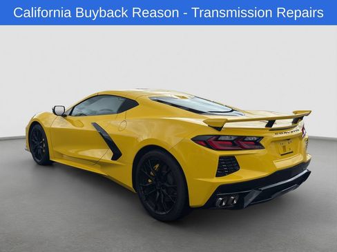 Used 2025 Chevrolet Corvette Stingray Preferred Cpe w/ Z51 Performance Package RWD image 4