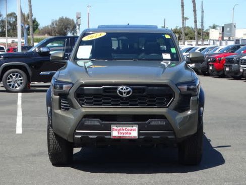 Used 2024 Toyota Tacoma TRD Off-Road AWD/4WD image 3