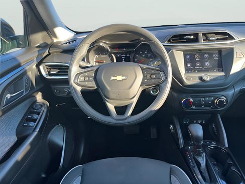 Used 2023 Chevrolet TrailBlazer LT image 21