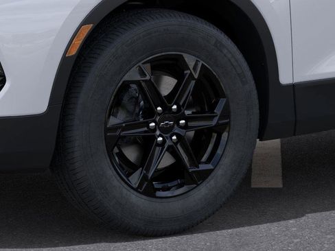 New 2026 Chevrolet Blazer LT image 9