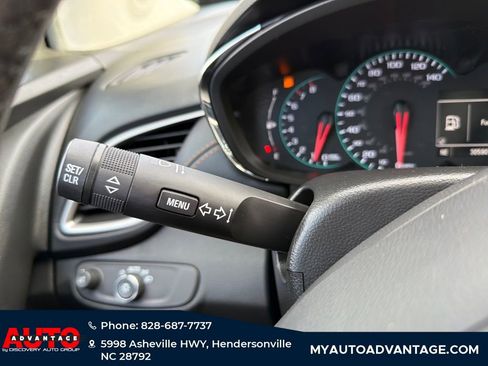 Used 2022 Chevrolet Trax LT w/ Driver Confidence Package image 22