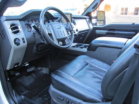 Used 2015 Ford F250 Lariat w/ Lariat Ultimate Package image 20