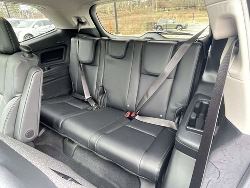 Certified 2025 Subaru Ascent Limited w/ Popular Package #1 image 12