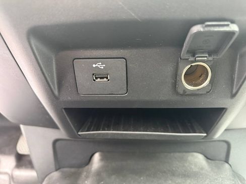 Used 2019 Ford F150 XL w/ Equipment Group 101A Mid AWD/4WD image 18