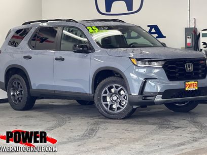 New 2025 Honda Pilot TrailSport