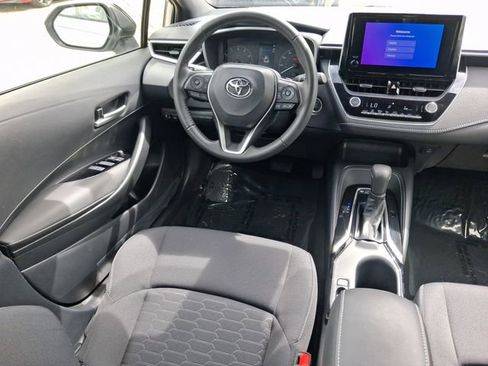Used 2023 Toyota Corolla SE image 8