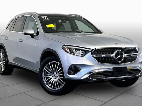 Used 2026 Mercedes-Benz GLC 300 4MATIC image 3