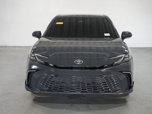 Used 2025 Toyota Camry XSE image 2