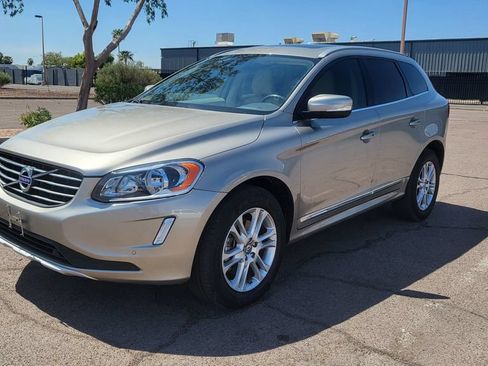 Used 2015 Volvo XC60 T5 Premier w/ Protection Package FWD image 4