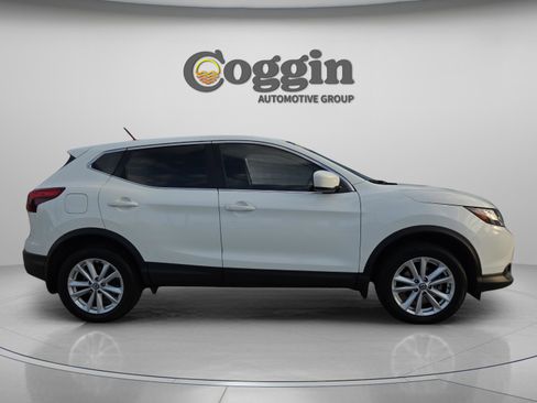 Used 2019 Nissan Rogue Sport S w/ Appearance Package image 6