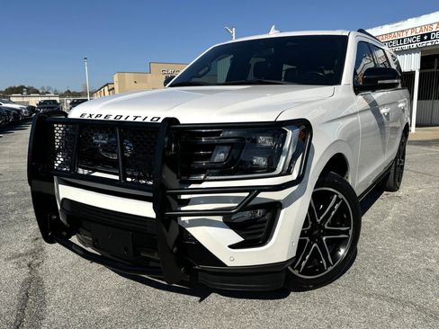 Used 2019 Ford Expedition Limited w/ Equipment Group 303A image 3