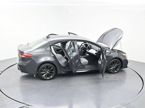 Used 2025 Toyota Corolla SE FWD image 25