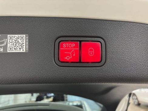 New 2026 Mercedes-Benz GLC 300 4MATIC image 8