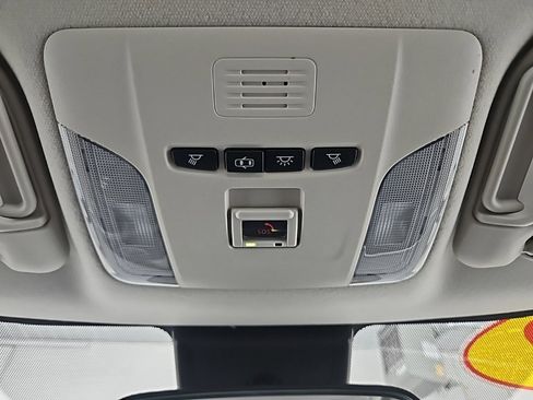 Used 2022 Toyota Corolla LE image 33