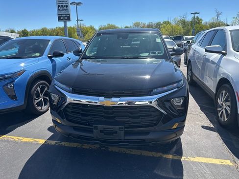 Used 2024 Chevrolet TrailBlazer LS w/ LS Convenience Package FWD image 6