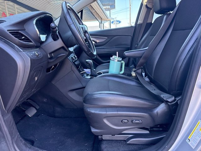 Used 2019 Buick Encore Sport Touring FWD image 5