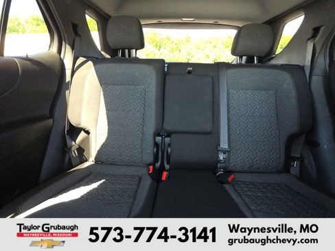 Used 2024 Chevrolet Equinox LT FWD image 25