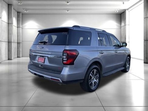 Used 2024 Ford Expedition Limited image 7