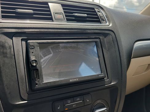 Used 2018 Volkswagen Jetta Wolfsburg Edition FWD image 20