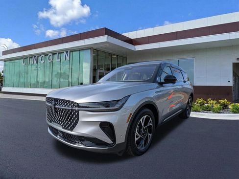 Certified 2024 Lincoln Nautilus Premier w/ Equipment Group 102A image 9