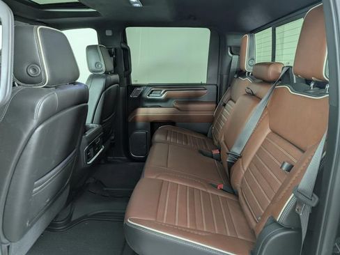 Used 2024 GMC Sierra 2500 Denali Ultimate AWD/4WD image 15