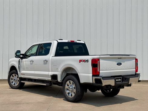 New 2026 Ford F250 Lariat w/ Chrome Package AWD/4WD image 4