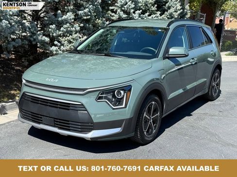 Used 2023 Kia Niro EX FWD image 3