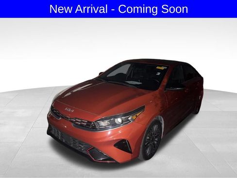 Used 2023 Kia Forte GT-Line w/ GT-Line Premium Package image 2
