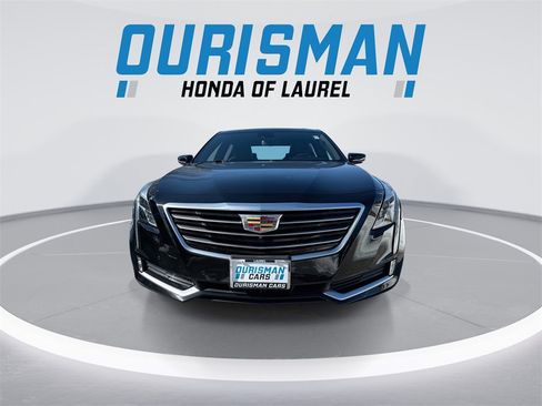 Used 2018 Cadillac CT6 Luxury image 3