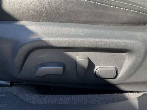 Used 2015 Subaru Outback 2.5i Limited AWD/4WD image 18